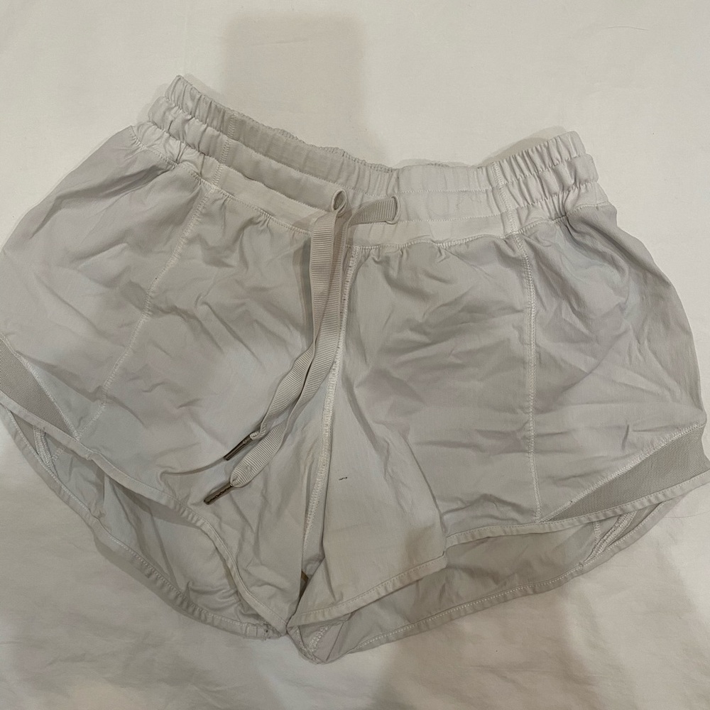 WHITE LULU LEMON SHORTS